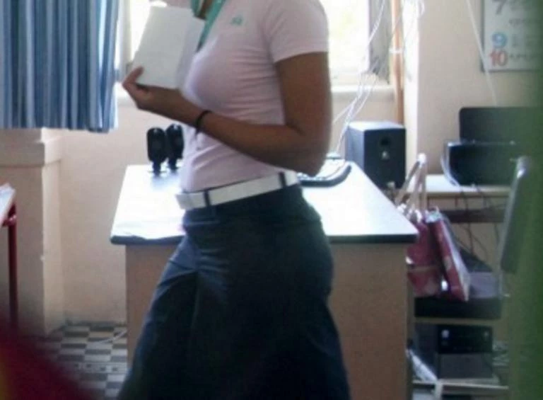 Αλεξανδρούπολη: Η αποβολή της μαθήτριας έφερε ξύλο, τραυματισμούς και συλλήψεις – Ο κακός χαμός στο σχολείο